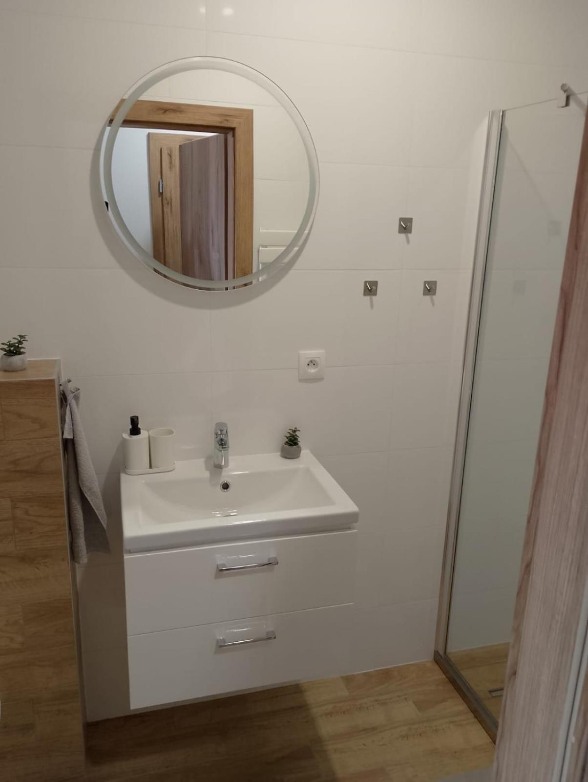 Apartman Shelly Vlachy Bagian luar foto